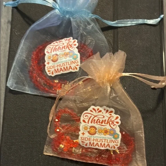 💥Elegant Red Beaded Bracelets with Gold Charms 3pc set Crafted - Picture 5 of 5